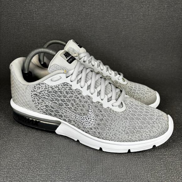 π΄ Nike Air Max Sequent 2 Women`s Size 8.5 Silver White Running Shoes 852465-001 - Picture 3 of 8